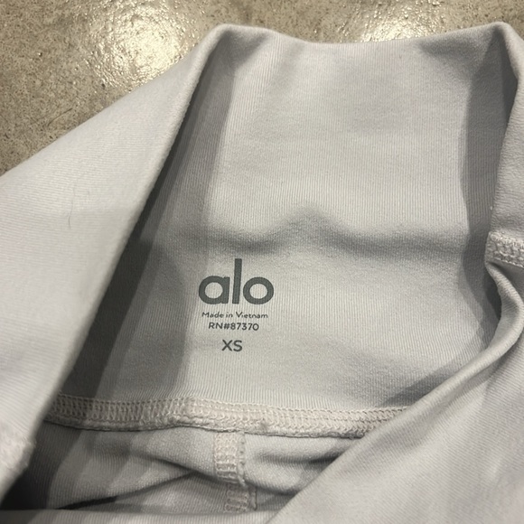 Alo Yoga High Rise Dash Leggings Light Grey Size XS - Picture 7 of 9